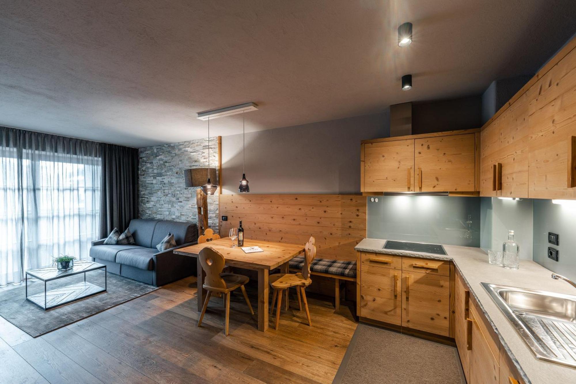 Sportony Mountain Lodges La Villa  Zewnętrze zdjęcie
